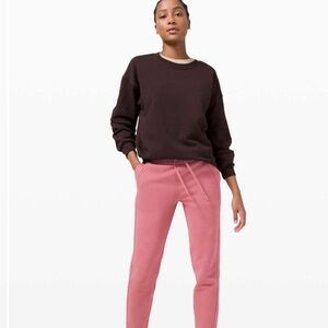 Lululemon Scuba High-Rise Jogger *Full length size 8 brier rose pink